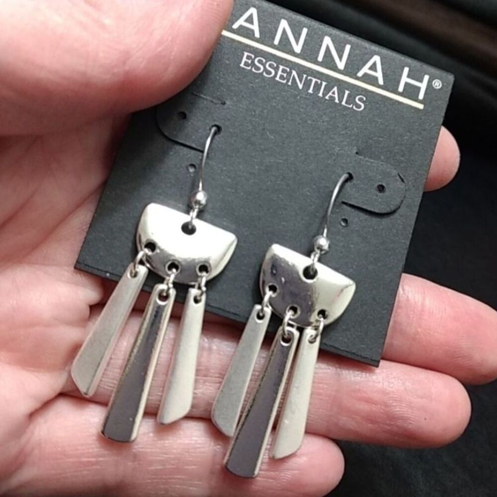 Hannah silver tone dangling earrings